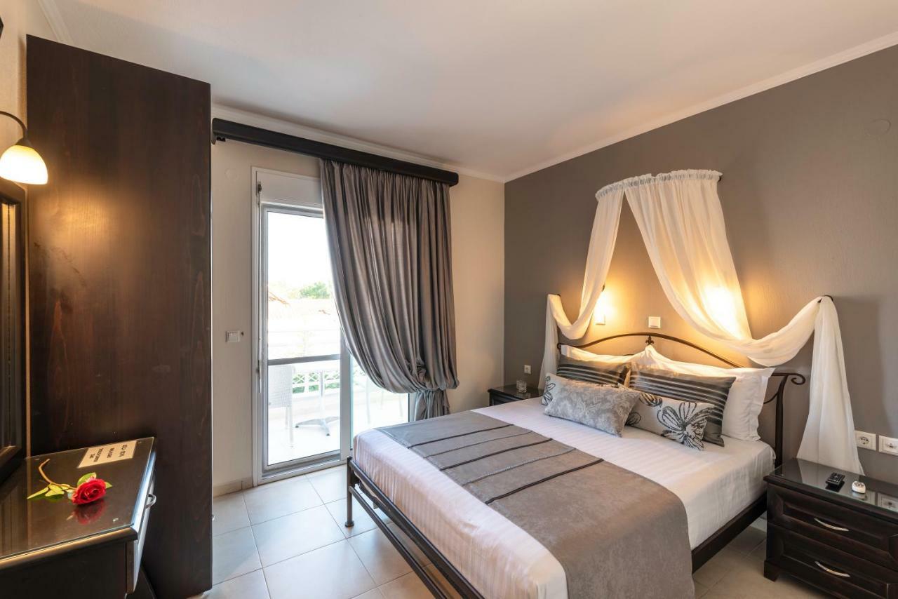Niki Apartments Khrysi Ammoudia Eksteriør bilde