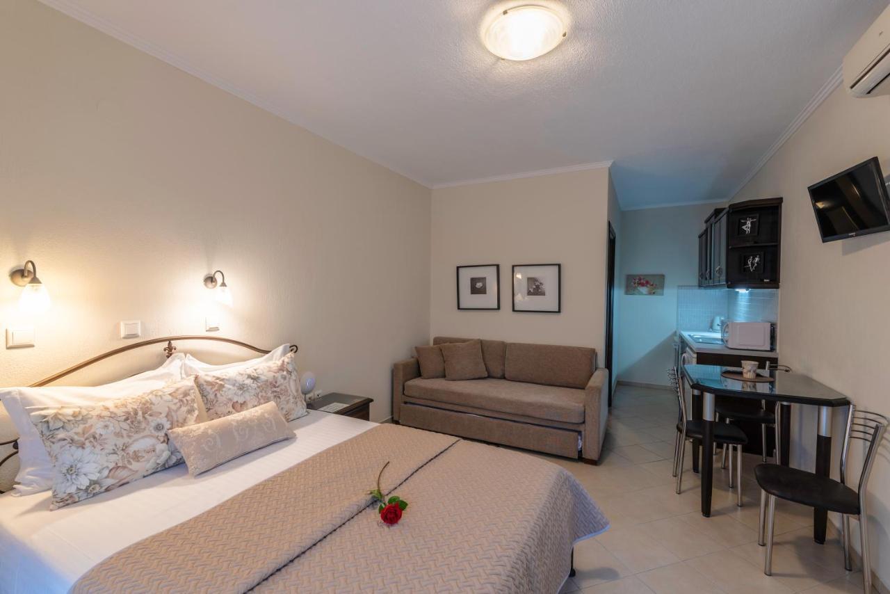 Niki Apartments Khrysi Ammoudia Eksteriør bilde